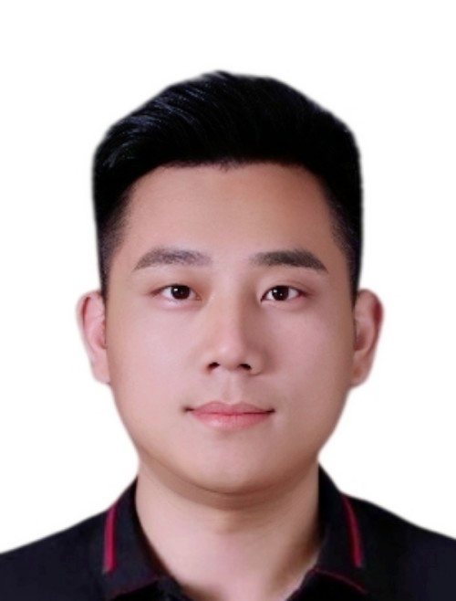 李成龙